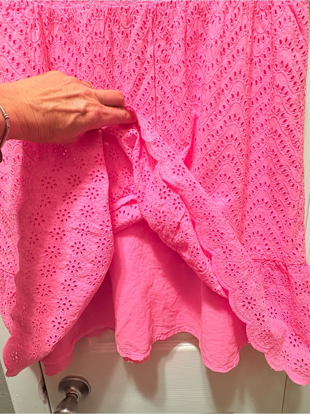 Vineyard Vines Bright Pink Eyelet Ruffle-Hem Lined Dress Size 16 - Picture 6 of 10